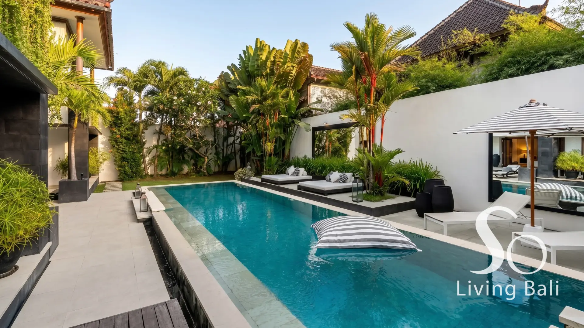Property - property.image - Mertanadi · Villa 4BR · Tropical Art Deco Residence - 